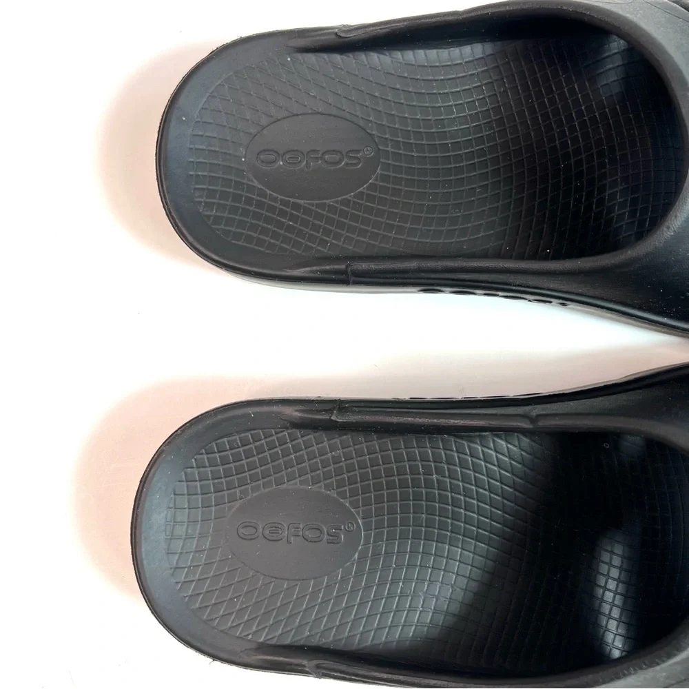 OOFOS Recovery Slides Sandals Black Size Men’s 9, Women’s 11 - EU 42